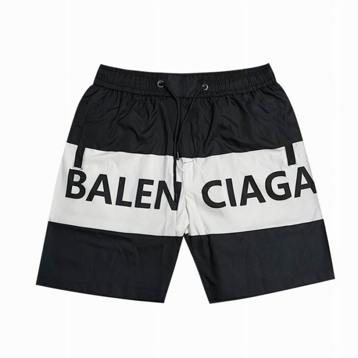 Costum de baie