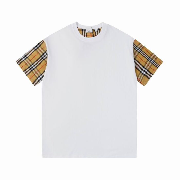 Tricou