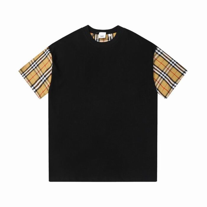 Tricou