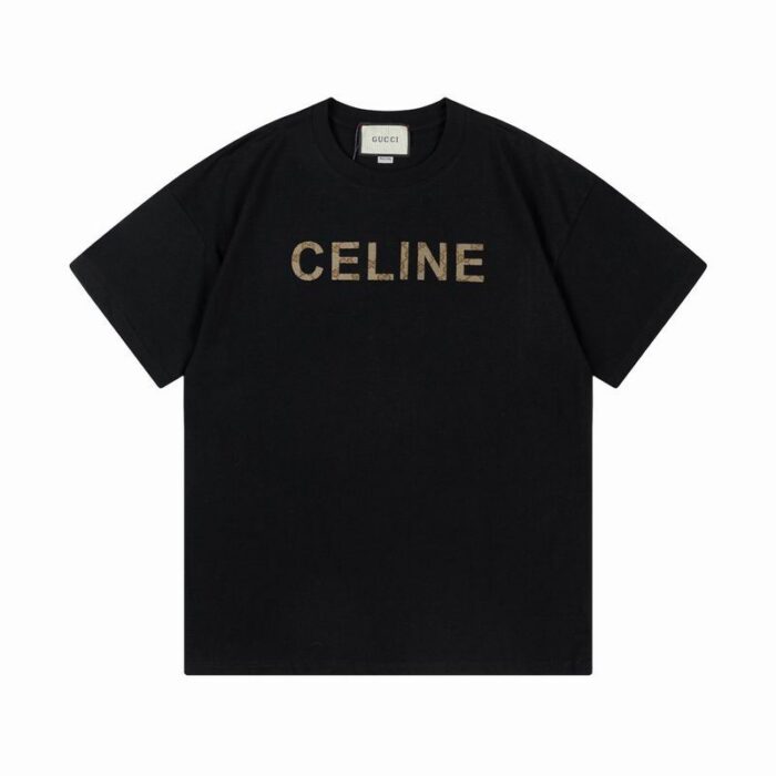 Tricou