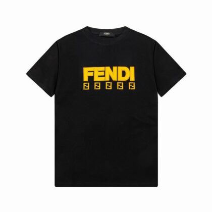 Tricou