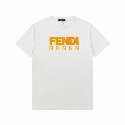 Tricou