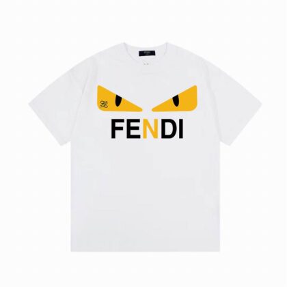 Tricou