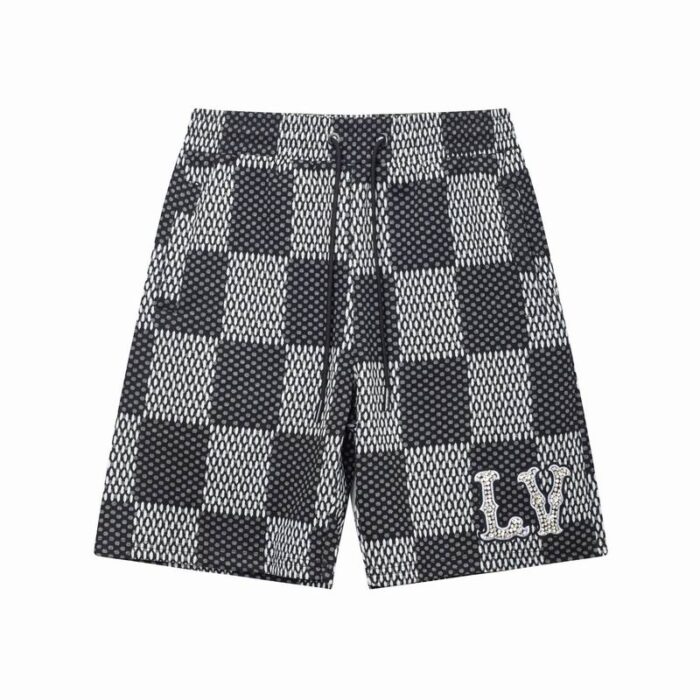 Pantaloni scurți