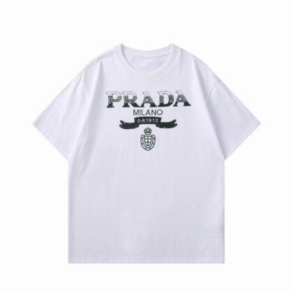 Tricou