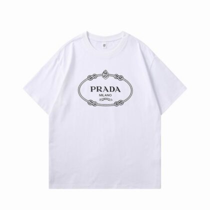 Tricou