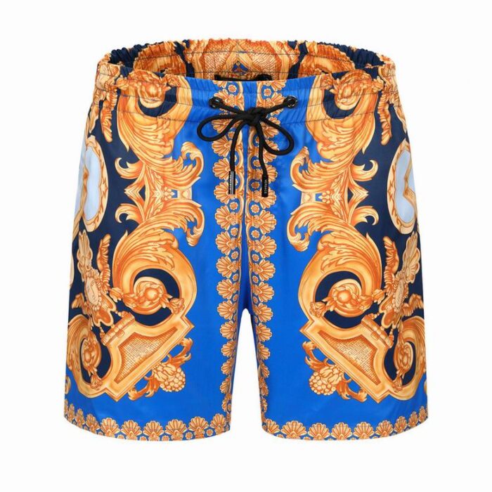 Costum de baie